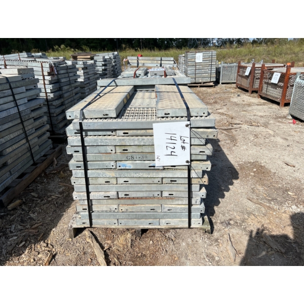 3'6" STAIR TREAD Aerial Work Platform