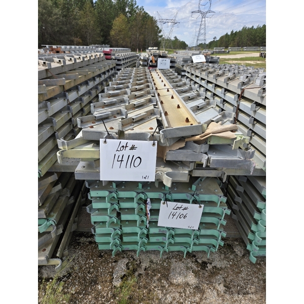 CUP LOCK 8' STAIR STRINGER - LEFT Aerial Work Platform