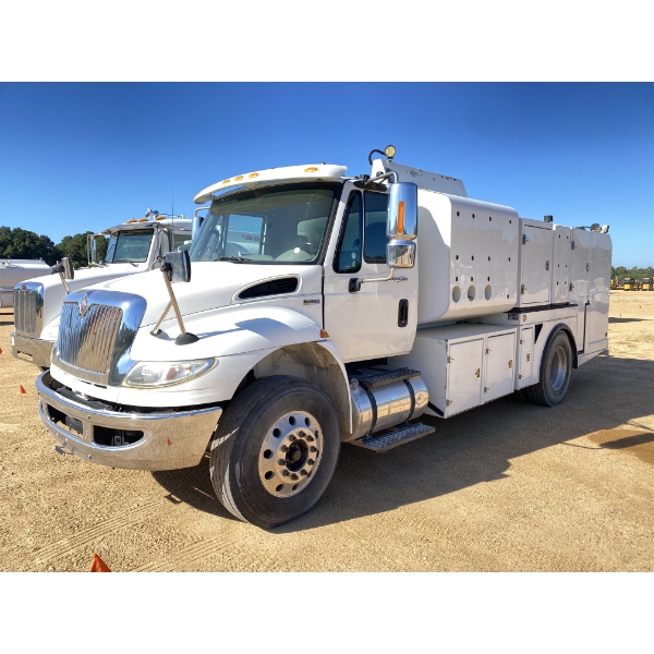 2015 INTERNATIONAL DURASTAR 4400 Fuel / Lube Truck