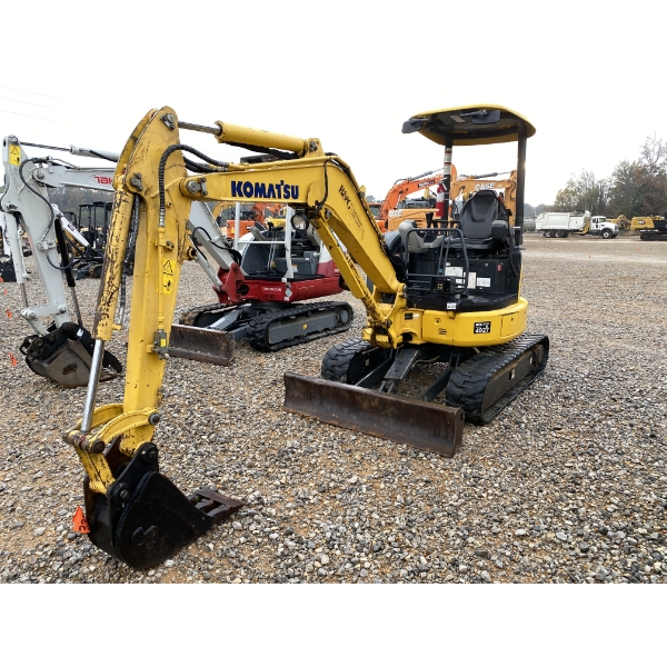 2018 KOMATSU PC30MR-5 Excavator - Mini