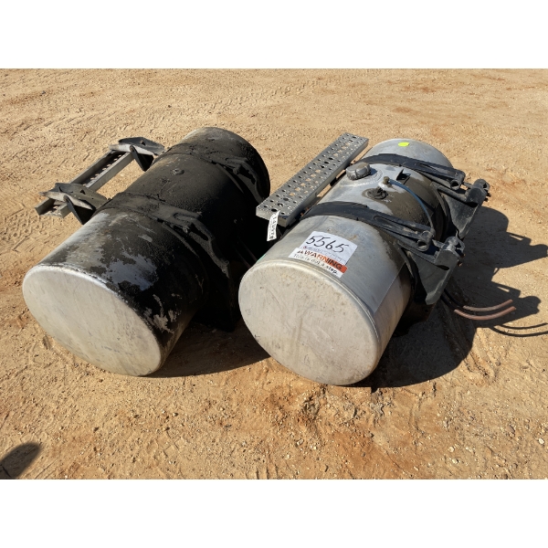 SADDLE FUEL TANK W/STEP