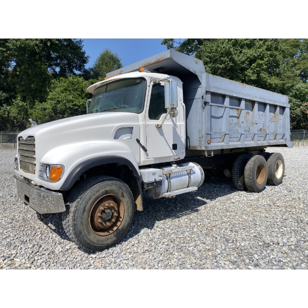 2006 MACK CV713 Dump Truck