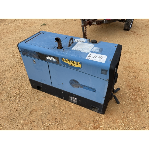 MILLER TRAILBLAZER 302 WELDER