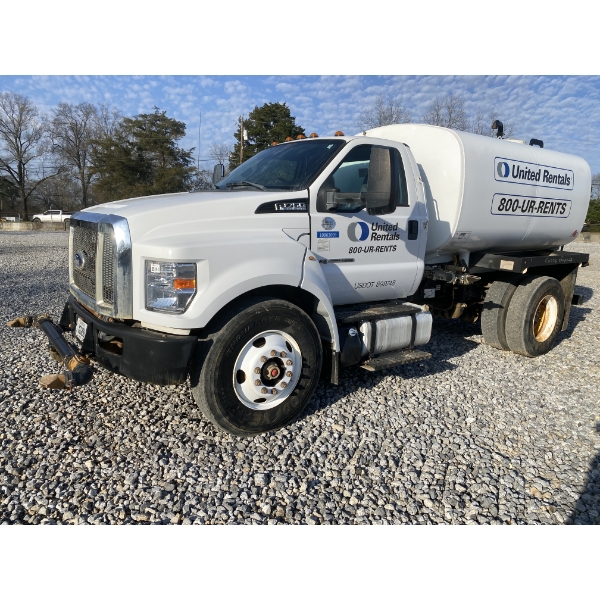 2018 FORD F750 Water Truck