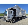 Image 3 : 2019 MACK TE64 Garbage / Sanitation Truck