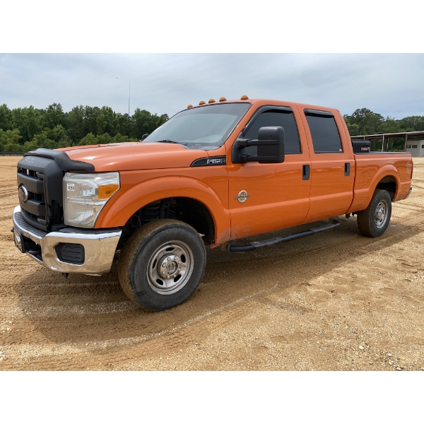 2016 FORD F250 XL Pickup Truck