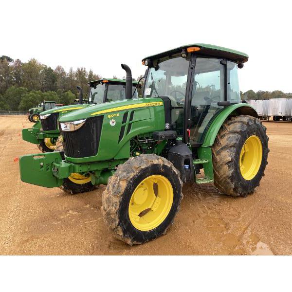 2022 JOHN DEERE 5100E Farm Tractor