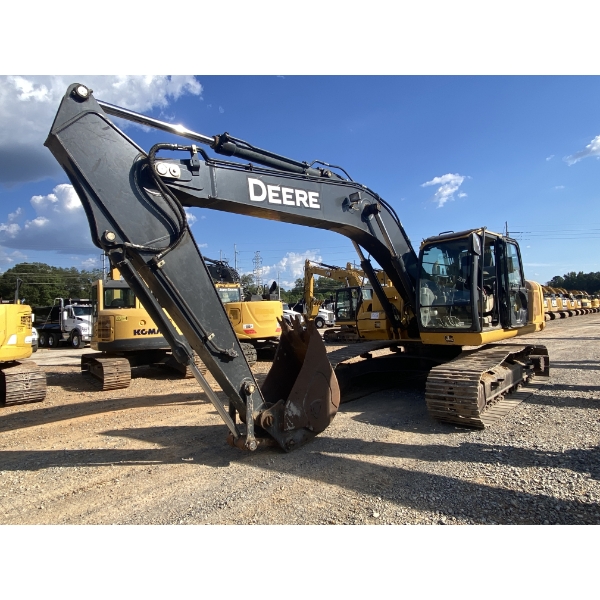 2014 JOHN DEERE 210G LC Excavator