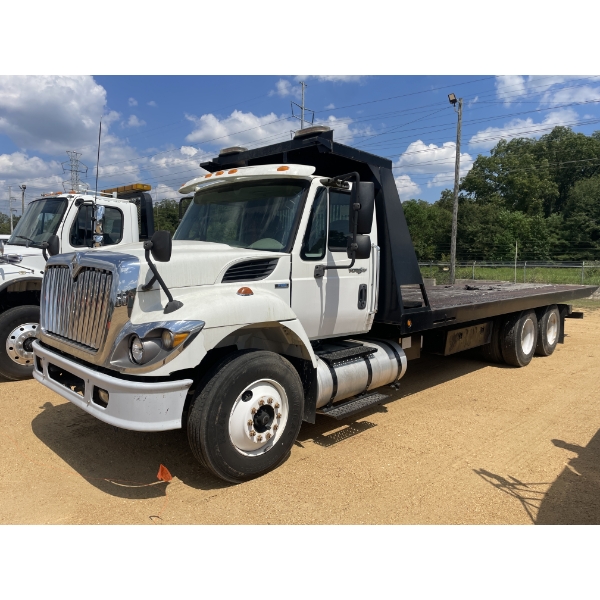 2009 INTERNATIONAL 7400 WORKSTAR Rollback Truck