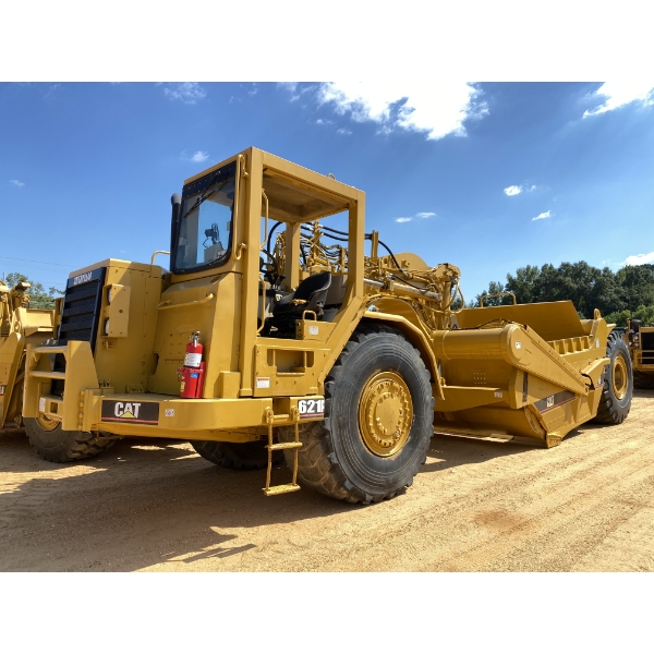 1999 CAT 621F Motor Scraper