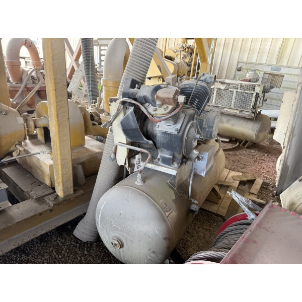 INGERSOLL RAND  Air Compressor