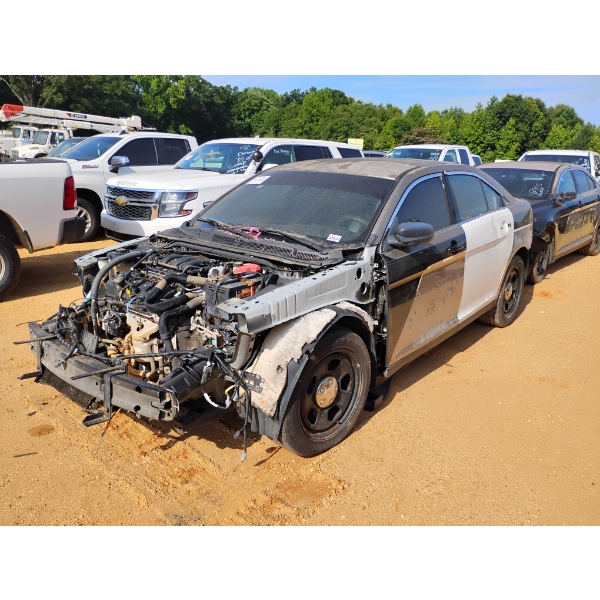 2014 FORD TAURUS Automobile
