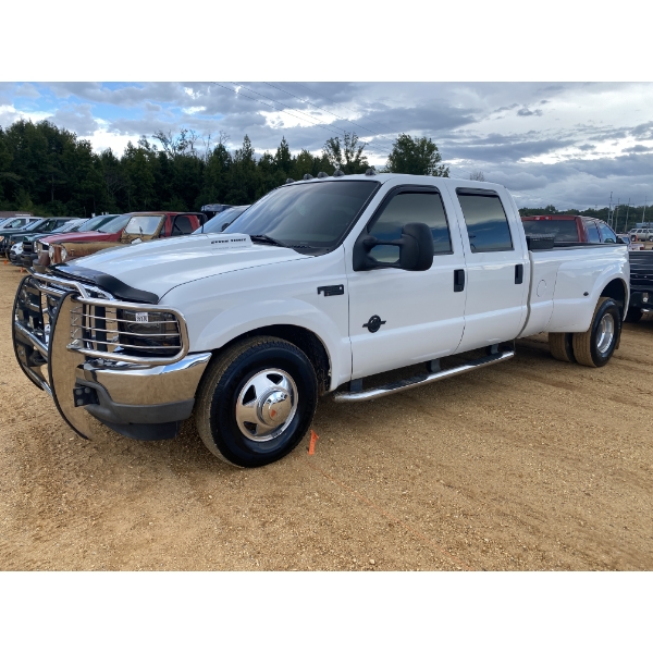 2002 FORD F350 Pickup Truck