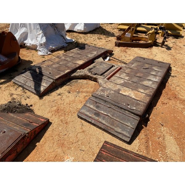 PORTABLE TRUCK SCALES, monitor in office