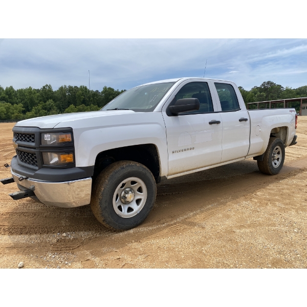 2015 CHEVROLET SILVERADO Pickup Truck