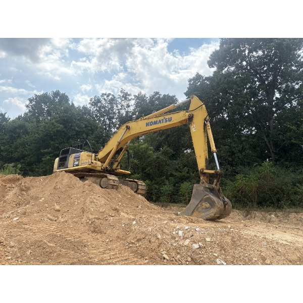 2013 KOMATSU PC490LC-10 Excavator