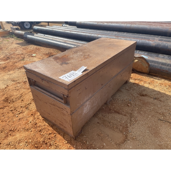 JOB SITE TOOL BOX
