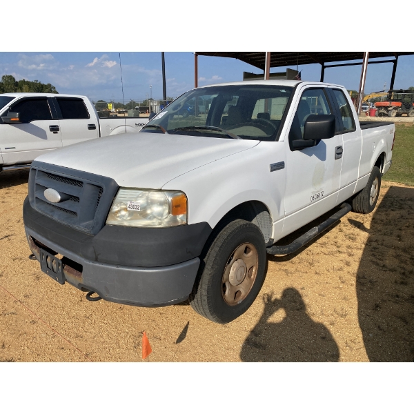 2006 FORD F150 XL Pickup Truck