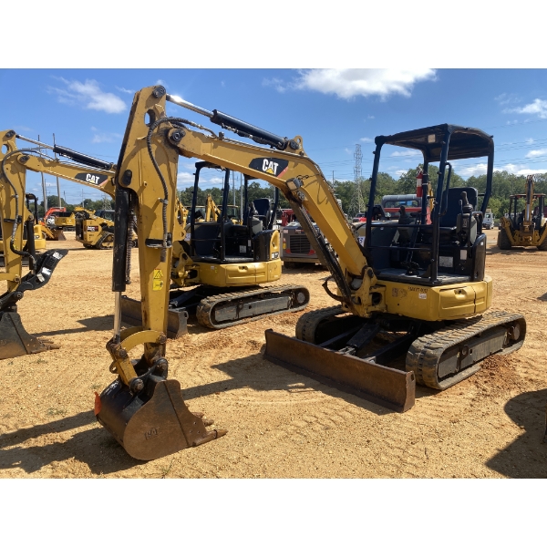 2018 CAT 303.5 E2 CR Excavator - Mini