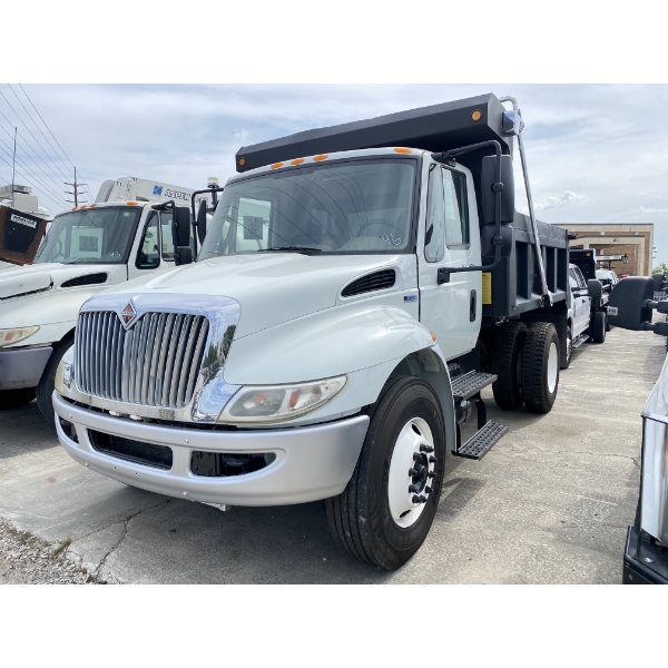 2012 INTERNATIONAL 4300 Dump Truck