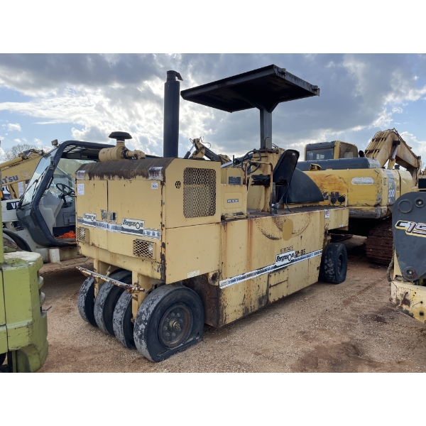 2002 FERGUSON SP915B PNEUMATIC Roller