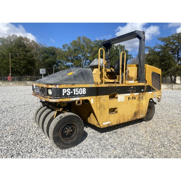 2000 CAT PS150B PNEUMATIC Roller