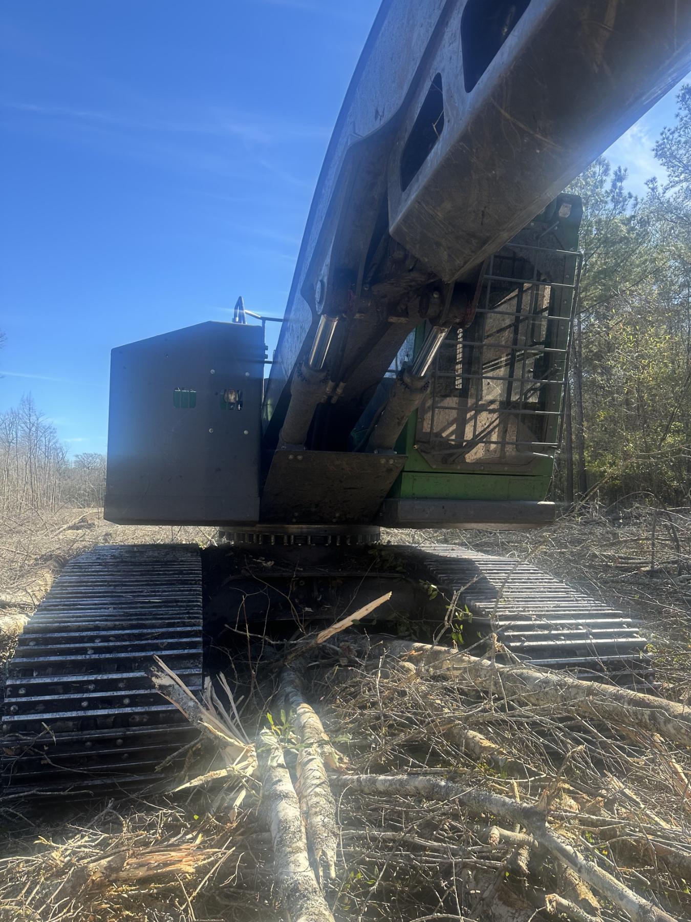 2022 JOHN DEERE 2156G TRACK Log Loader - J.M. Wood Auction Company, Inc.