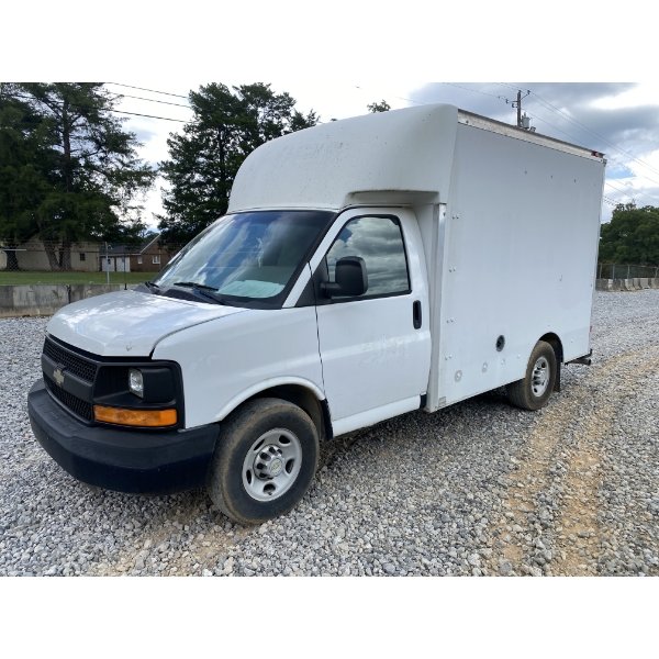 2014 GMC  Box Truck