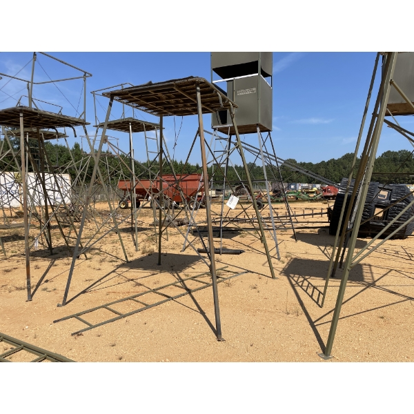 PLATFORM DEER STAND APPROX 10'