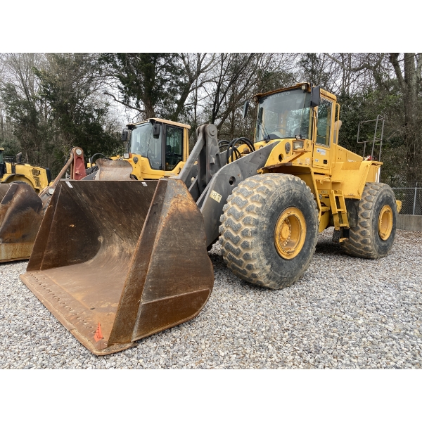 2004 VOLVO L220E Wheel Loader