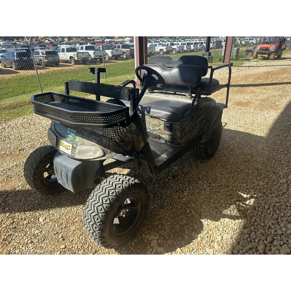 EZ-GO  Golf Cart