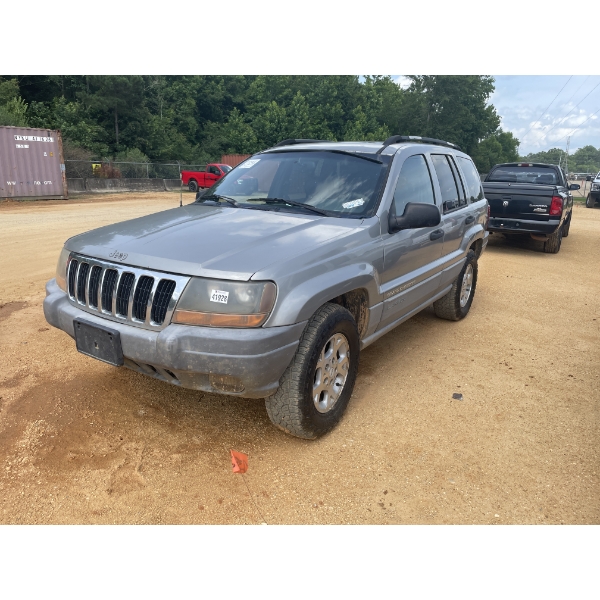 2000 JEEP  GRAND CHEROKEE LARADO SUV