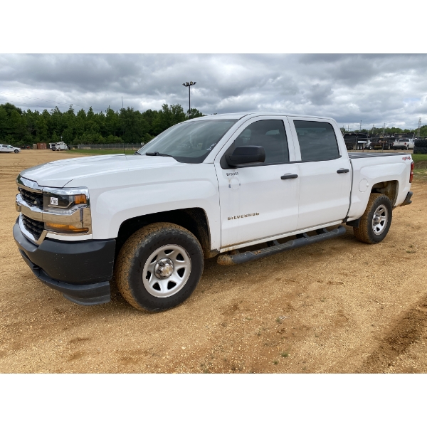2018 CHEVROLET SILVERADO Pickup Truck