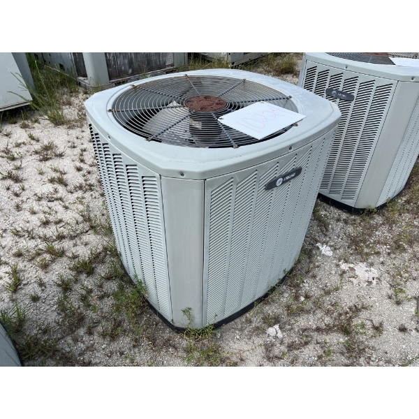 2010 TRANE XB 13 AIR CONDITIONER UNIT