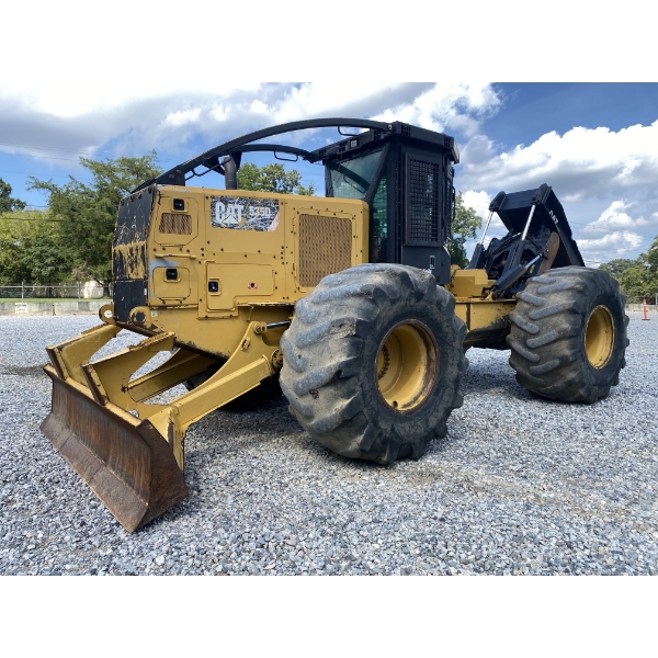 2014 CAT 535D Skidder