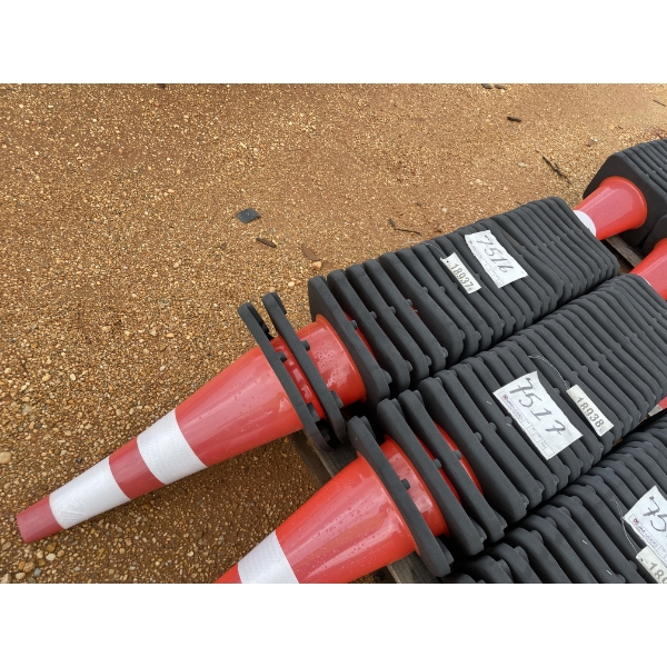 SAFETY CONES APPROX 25 EA