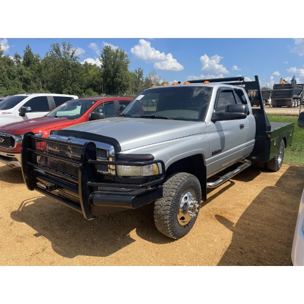 2002 DODGE RAM 3500 Flatbed Truck