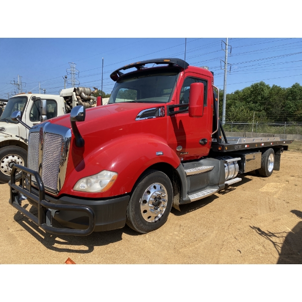 2018 KENWORTH T680 Rollback Truck