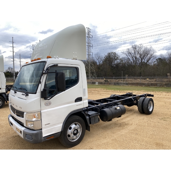 2017 MITSUBISHI FUSO FE160 Cab and Chassis Truck