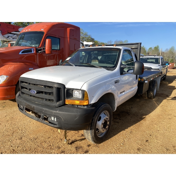 1999 FORD F450 Flatbed Truck