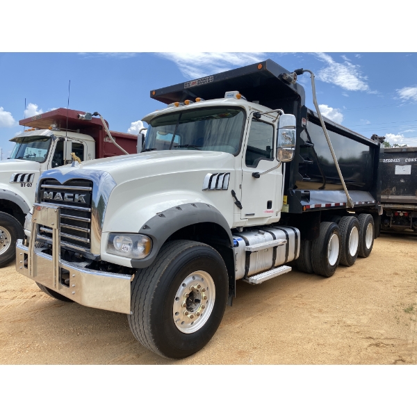 2021 MACK GR64F Dump Truck