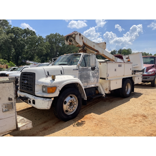 1995 FORD F800 Bucket Truck