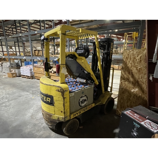 HYSTER E50 XM2-27 Forklift - Mast