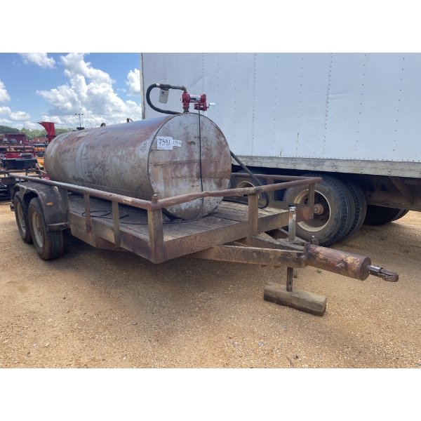 1,000 GALLON TOWABLE FUEL Storage Tank