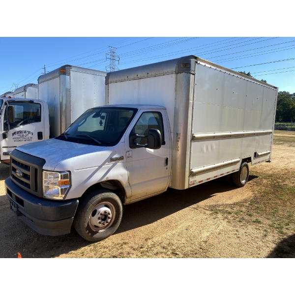 2021 FORD E350 Box Truck
