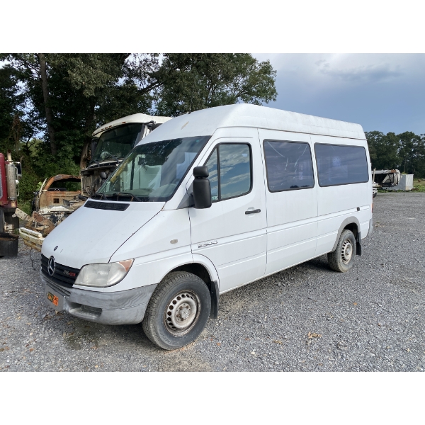 2003 MERCEDES SPRINTER 2500 Cargo Van