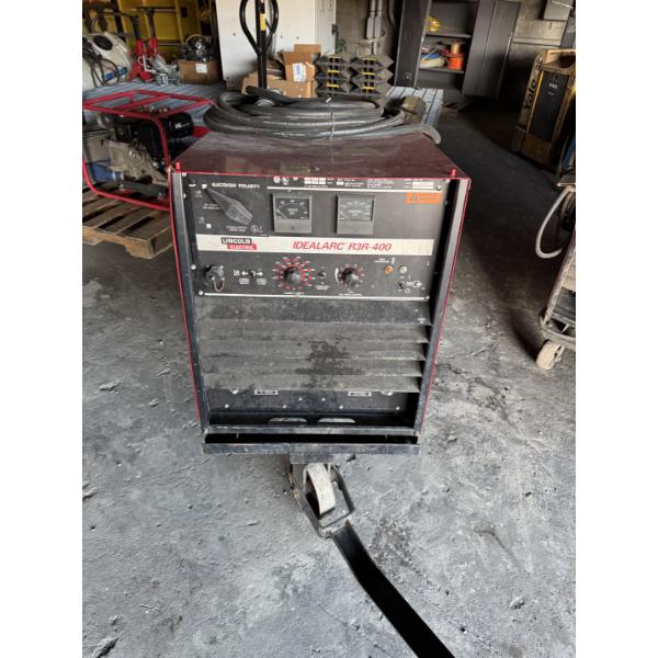 LINCOLN R3R-400 WELDER