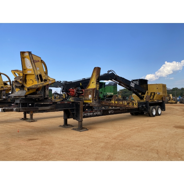 2015 CAT 559C Log Loader