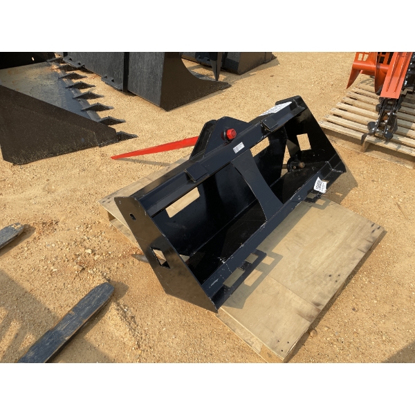 HAY SPEAR, fits skid steer loader