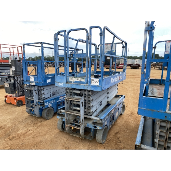 2013 GENIE GS-3246 Scissor Lift